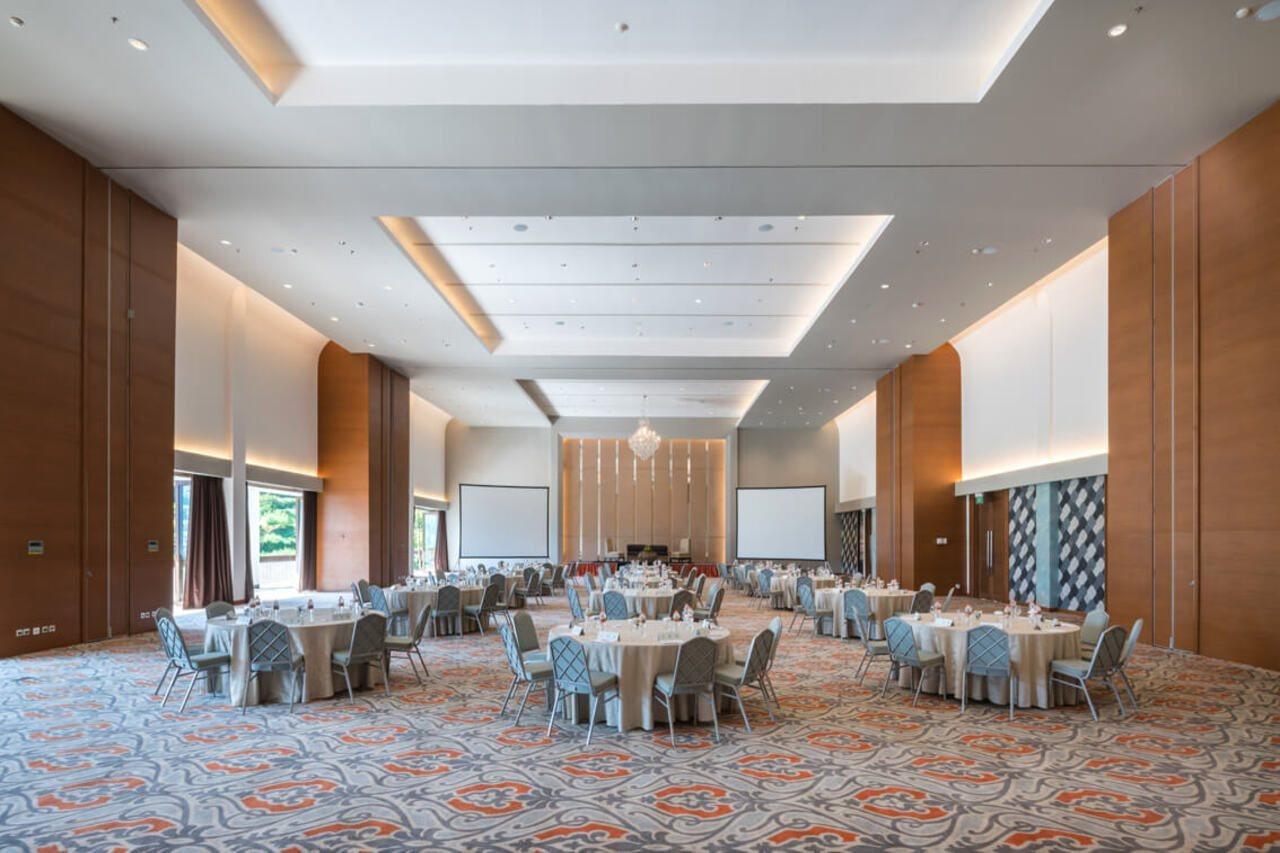Hotel The Botanica Sanctuary Puncak Esterno foto The Grand Ballroom